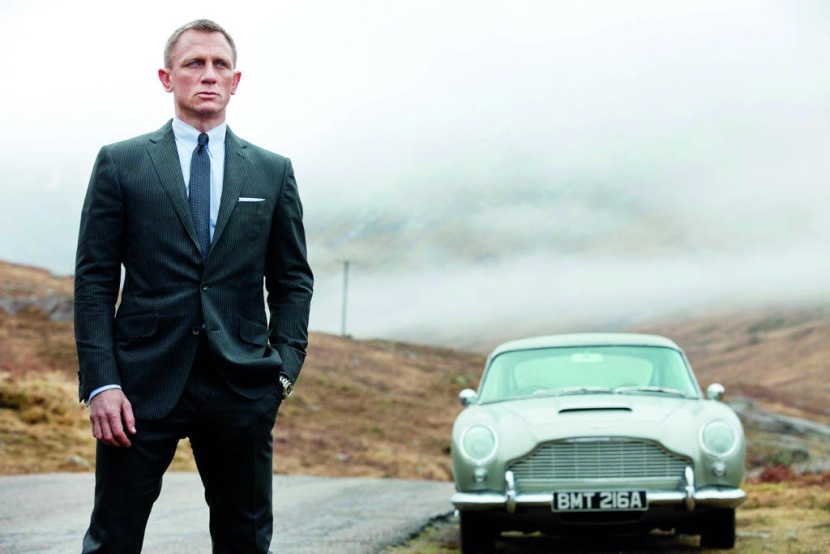 دانيال كريج يلعب دور جيمس بوند 
للمرة الـ 5