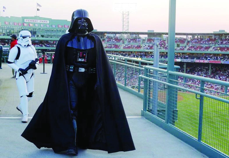 توقعات ببيع زي الشرير في أفلام حرب النجوم بمليوني دولار في مزاد