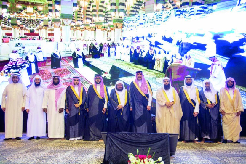 أمير المدينة المنورة: خدمة الحرمين الشريفين من أعظم النعم