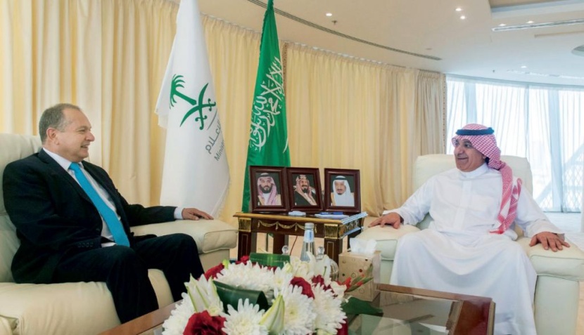 وزير الإعلام يبحث مع سفيري بريطانيا وألمانيا القضايا المشتركة