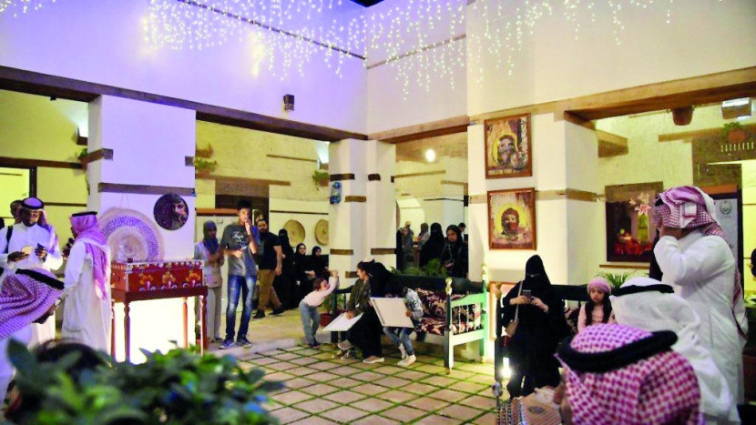 «تيزار» ينبع يجذب الجماهير بـ«ليالي الكسرات» و«مركاز العمدة»