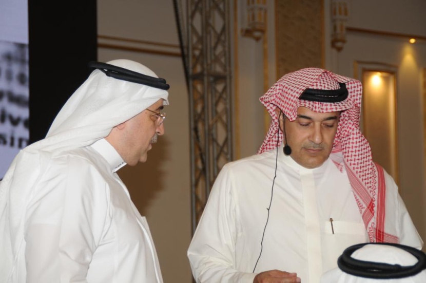 مؤسسة حجاج الدول العربية تناقش خطوات مشروع التحول لشركة مع شريحة من المطوفين