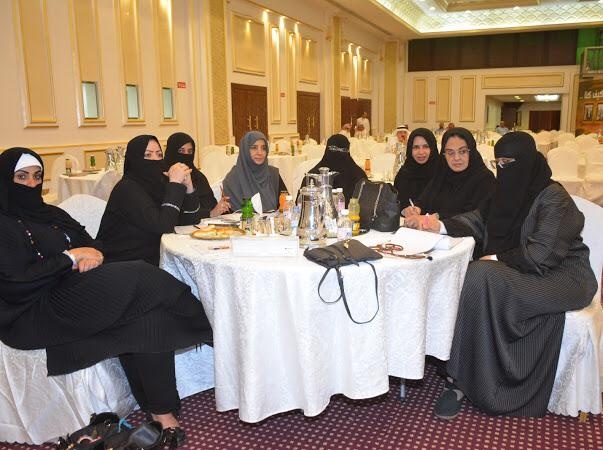 مؤسسة حجاج الدول العربية تناقش خطوات مشروع التحول لشركة مع شريحة من المطوفين