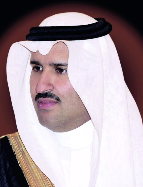 أمير المدينة المنورة يؤكد أهمية تقديم أفضل الخدمات لزوار المسجد النبوي