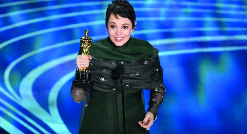 الوسام الإمبراطوري لممثلة تجسد دور إليزابيث الثانية