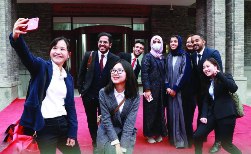 «مضياف» و«تمكين» .. مبادرتا «سلام» لتعزيز التواصل مع الثقافات العالمية