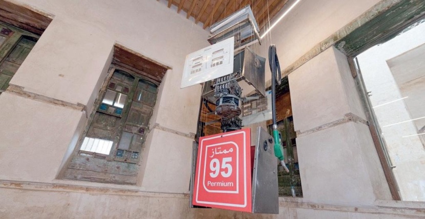 14 فنانا يوثقون تاريخ النفط في المملكة