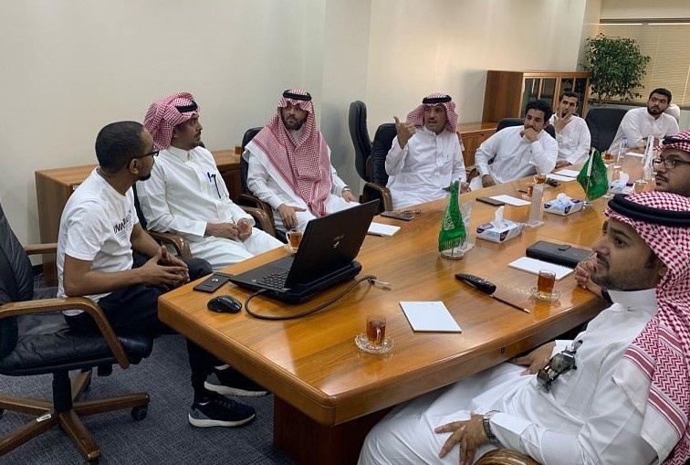 "تحكم" و "العلوم والتقنية" يناقشان تصنيع أول طائرة لاسلكية لتوطين الصناعة