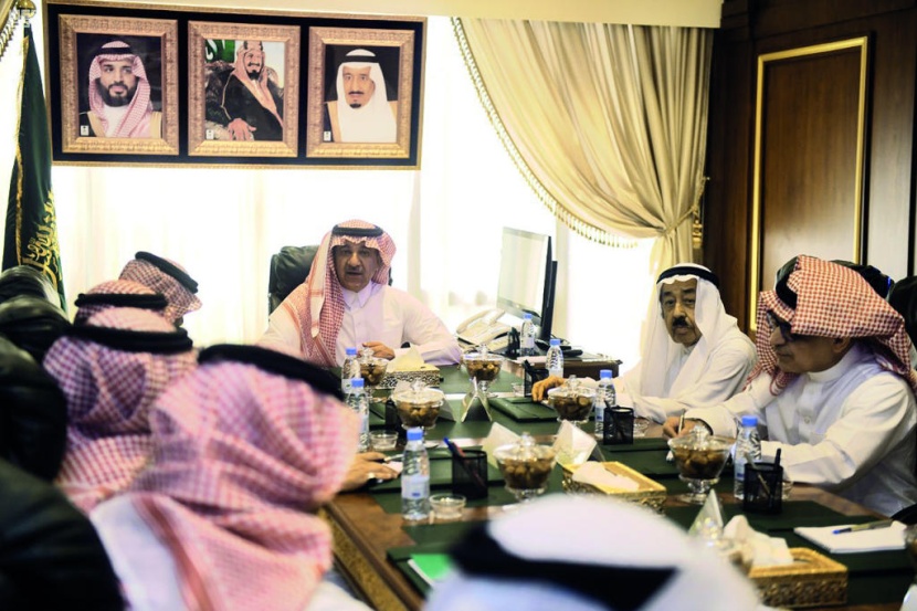 وزير الإعلام يناقش مع رؤساء مجالس إدارات الصحف تطوير الأداء