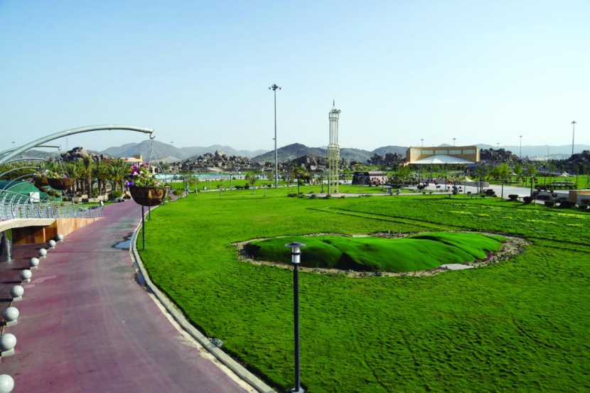 الطائف .. مدينة الورود وموطن سوق عكاظ