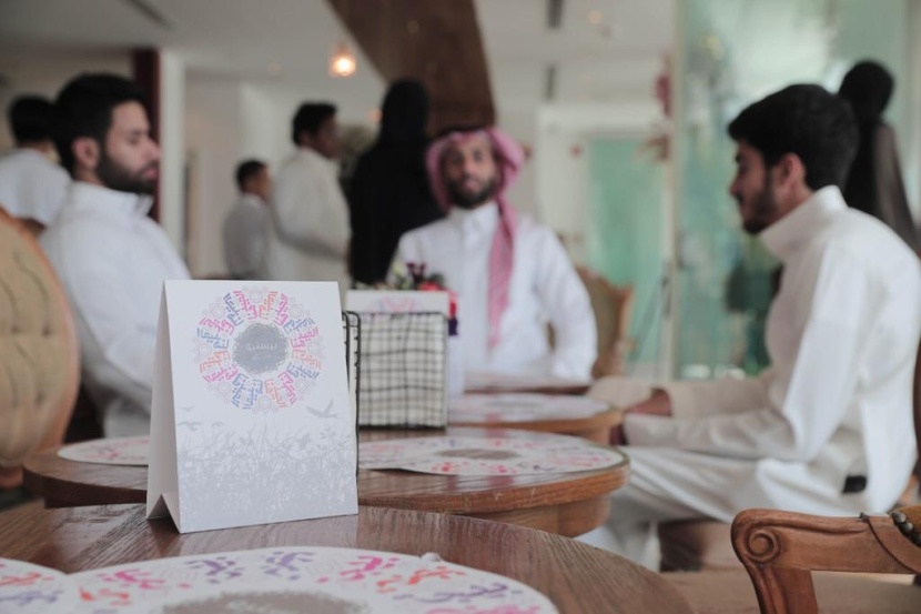 أكثر من ٥٠٠ مطعم ومقهى تتزين بهوية "موسم العيد"