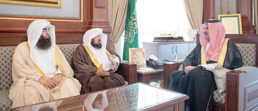 أمير المدينة المنورة يطلع على الخطة التشغلية لأعمال الحج