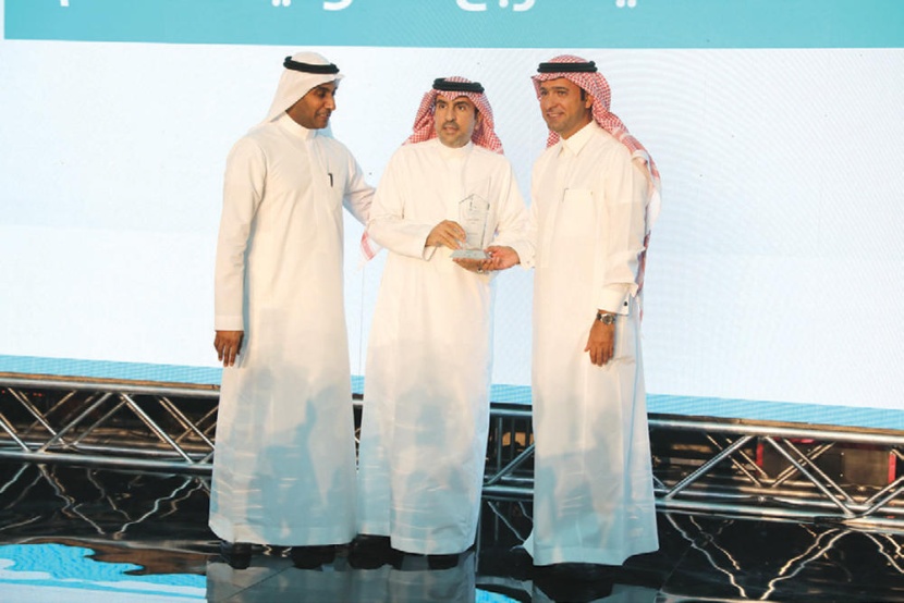 وزير الإسكان يكرم مصرف الراجحي كأفضل ممول في برنامج «سكني»