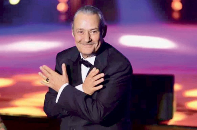 وفاة الحاوي فاروق الفيشاوي عن 67 عاما