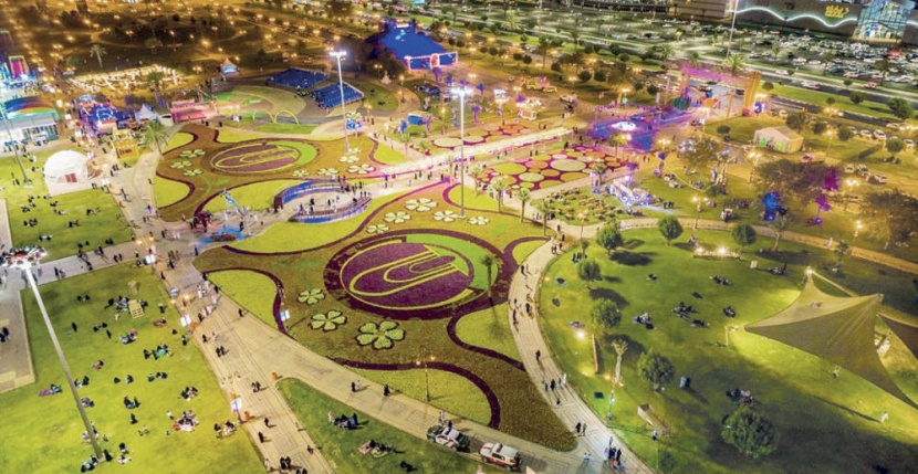 مليون زهرة يزين شعار مهرجان الورد ويعيد إلى الأذهان مجسم «بوابة الشمال» التاريخي