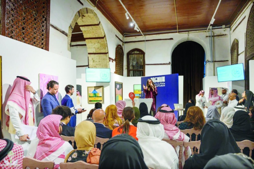 مزاد «الفن للبلد» يفتح آفاقا جديدة للاستثمار 
في صناعة الفن المحلية