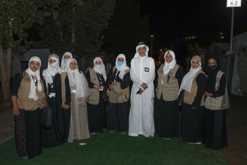 فريق نسائي مستحدث للتفويج في مطوفي الدول العربية