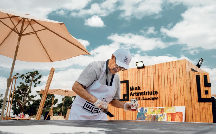 مبادرة «تجلت» .. إبداع  في سماء «السودة» بمشاركة كوكبة من الفنانين