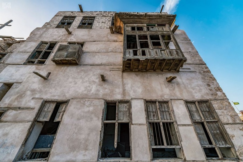 "رواشين" البلدة القديمة بالوجه ... قيمة تاريخية وحرفية