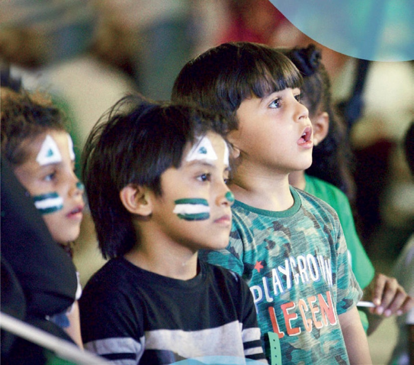 «سماؤنا وطن» تبهر روادها بالمغامرات وعروض الطيران