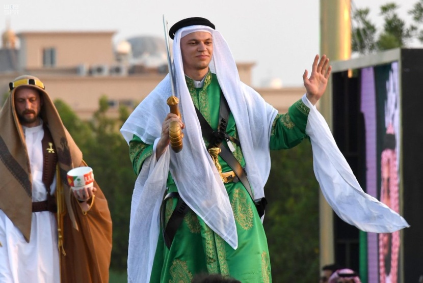 السعودية في عيدها الـ 89 .. "همة حتى القمة"