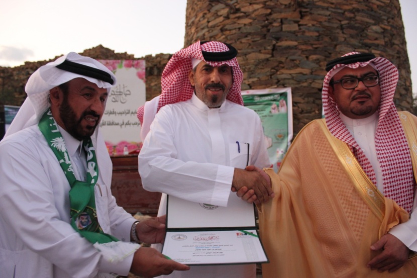 جوانب مضيئة من حياة بخروش بن علاس في ندوة تاريخية