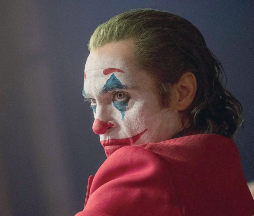 دور عرض أمريكية تحظر الأقنعة في عروض فيلم «الجوكر»