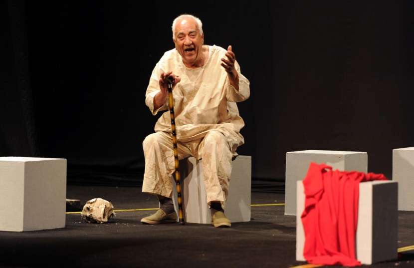 الموت يغيب عميد المسرح العراقي سامي عبد الحميد