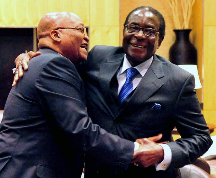 وفاة الرئيس السابق لـ زيمبابوي "روبرت موغابي".. بطل الاستقلال الذي تحول إلى ديكتاتور