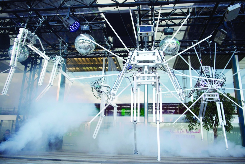 روبوتات فنية