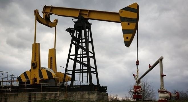 النفط يهبط ومخاوف الطلب تطغى على التفاؤل حيال التجارة