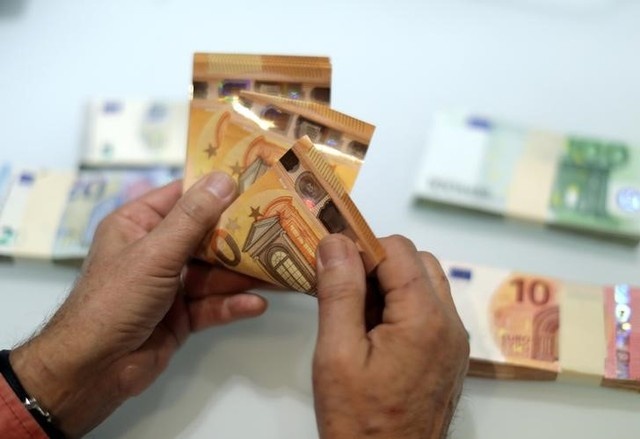 اليورو مستقر وتفاؤل بشأن اتفاق تجاري بين أمريكا والصين