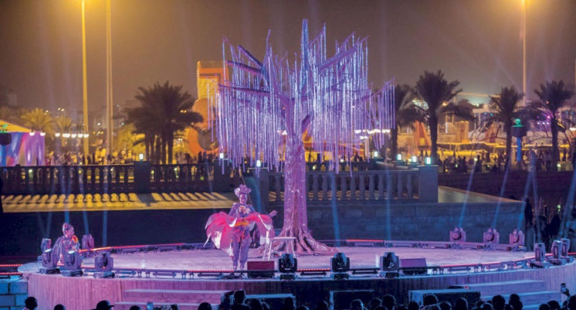 «الحديقة الساحرة» .. تعيد أهالي الرياض إلى أقدم أحيائها بعروضها الحية