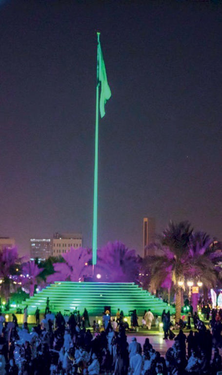 «الحديقة الساحرة» .. تعيد أهالي الرياض إلى أقدم أحيائها بعروضها الحية