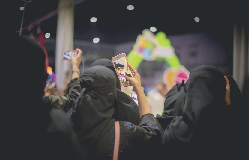 الأنغام العالمية تصدح في ساحات «بوليفارد».. والفن الباكستاني يجذب الجمهور