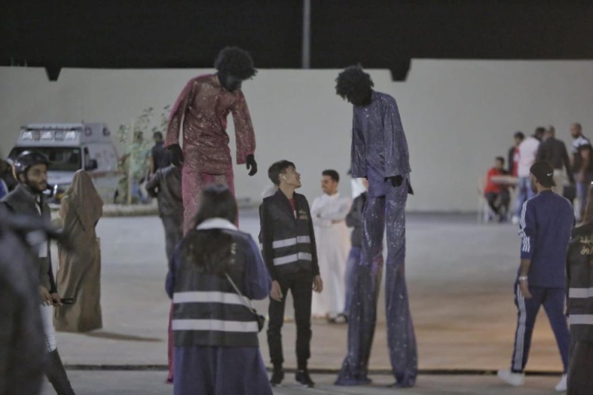 مواهب سعودية في قفز الحواجز والفن التشكيلي في تحديات «الفاروق»