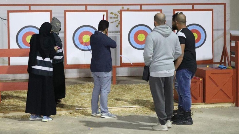 مواهب سعودية في قفز الحواجز والفن التشكيلي في تحديات «الفاروق»