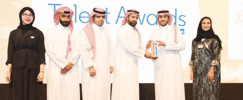 للعام الثاني على التوالي .. «منشآت» تفوز بجائزة LinkedIn لأفضل علامة تجارية حكومية في الشرق الأوسط