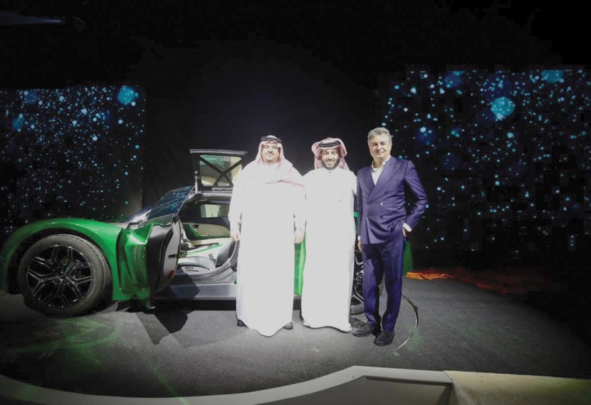 نائب أمير الرياض: فعاليات الموسم ناجحة وتحظى بمتابعة دقيقة من ولي العهد