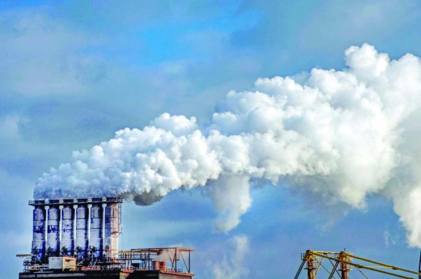 الانبعاثات الغازية ترفع درجات الحرارة 3.2 خلال القرن الحالي