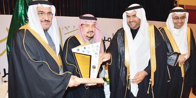 أمير الرياض: القيادة تحتفي وتقدر المبدعين والمميزين في جميع المجالات