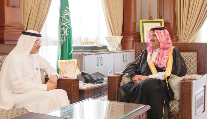 أمير المدينة المنورة يؤكد ضرورة دراسة المتطلبات الصحية وتحويلها إلى فرص استثمارية