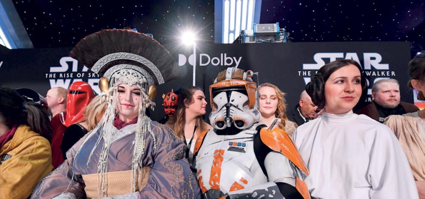 «هوليوود» تحتفل بآخر أفلام سلسلة حرب النجوم