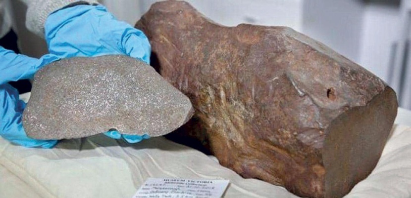 رجل احتفظ بصخرة لأعوام «دون علمه» أنها أغلى من الذهب