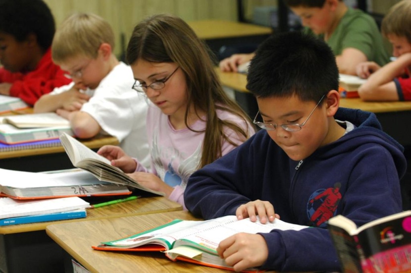 دراسة: ضعف مهارات القراءة للطلاب يعني معاناة في العالم الرقمي