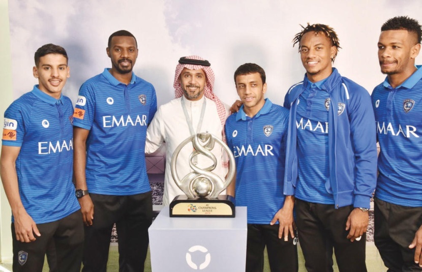 كأس آسيا ونجوم الهلال في ضيافة «التعاونية»
