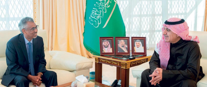 وزير الإعلام يبحث مع نظيره الإريتري تعزيز التعاون