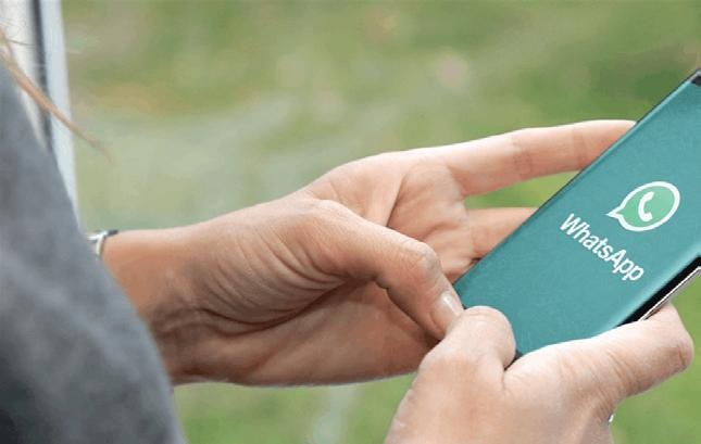 عطل يضرب «واتساب» .. 
يمنع إرسال الصور 
والملفات