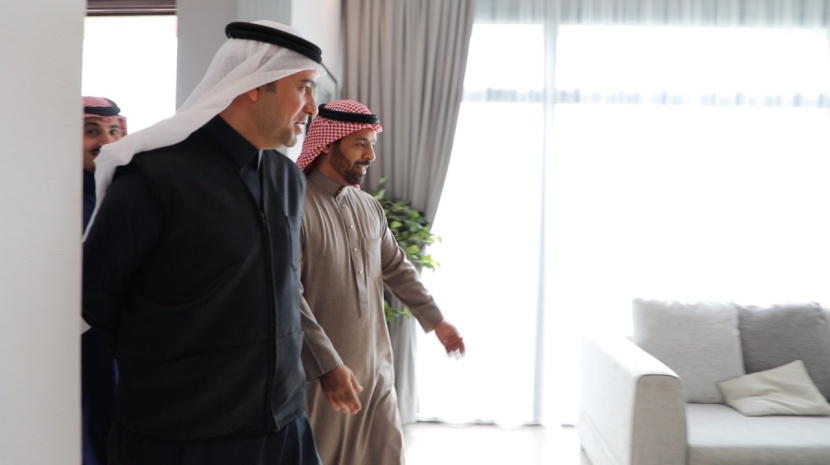 وزير الإسكان يتفقد سير الأعمال في مشروع "سرايا الغروب" في الشرقية