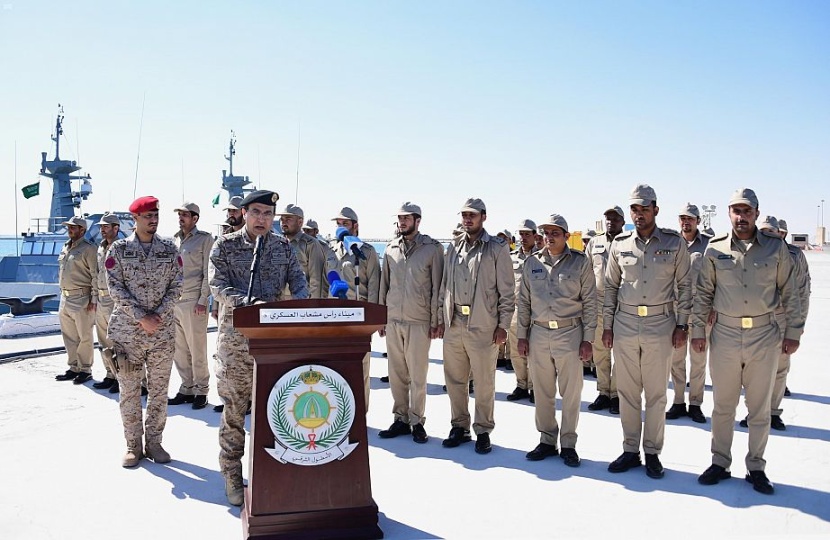 وزارة الدفاع تستقبل الدفعة الأولى من مشروع الزوارق الاعتراضية السريعة